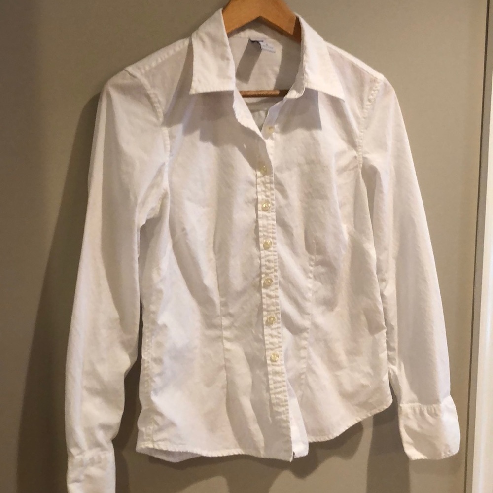GAP Button Down - Picture 2 of 4